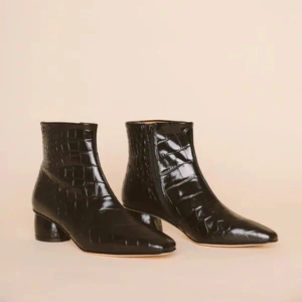 NEW LoQ Matea Crocodile Embossed Leather Ankle Boots Sz. 36 (US 5.5)